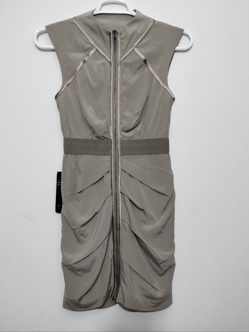 Bebe Silk Sleeveless Ruched Safari Mini Dress Womens S Tan Zip Cap Sleeve